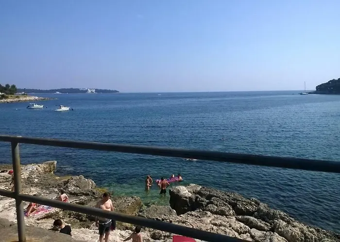 Mare Azzurro Apartments * Póla