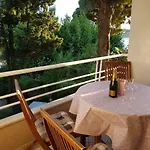 Mare Beachfront Cozy Sea View Lejlighed *