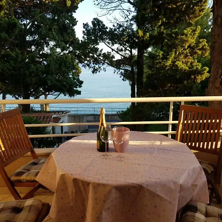 Mare Azzurro Apartments *